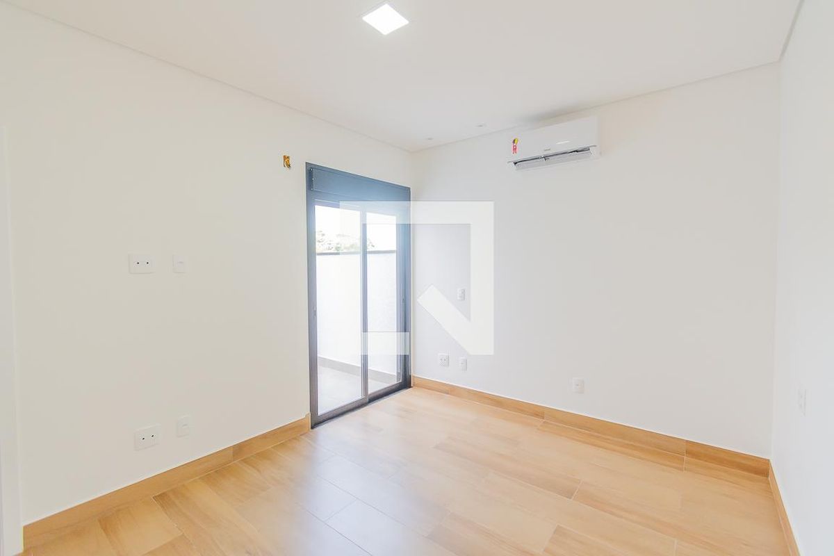 Casa à Venda - Swiss Park, 3 Quartos,  205 m2 em , Campinas - sp | SoloBR
