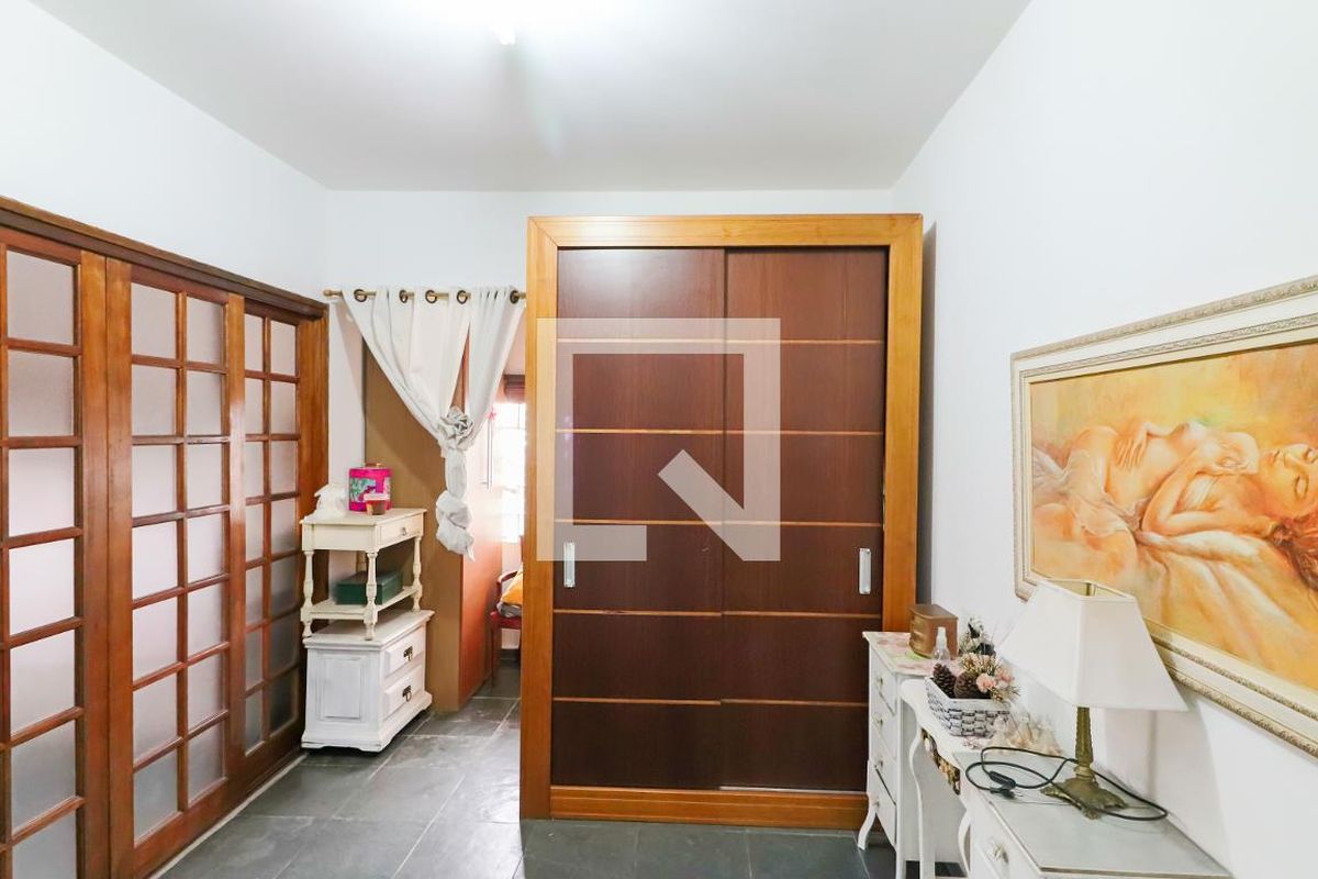 Casa, 3 quartos, 200 m² - Foto 50