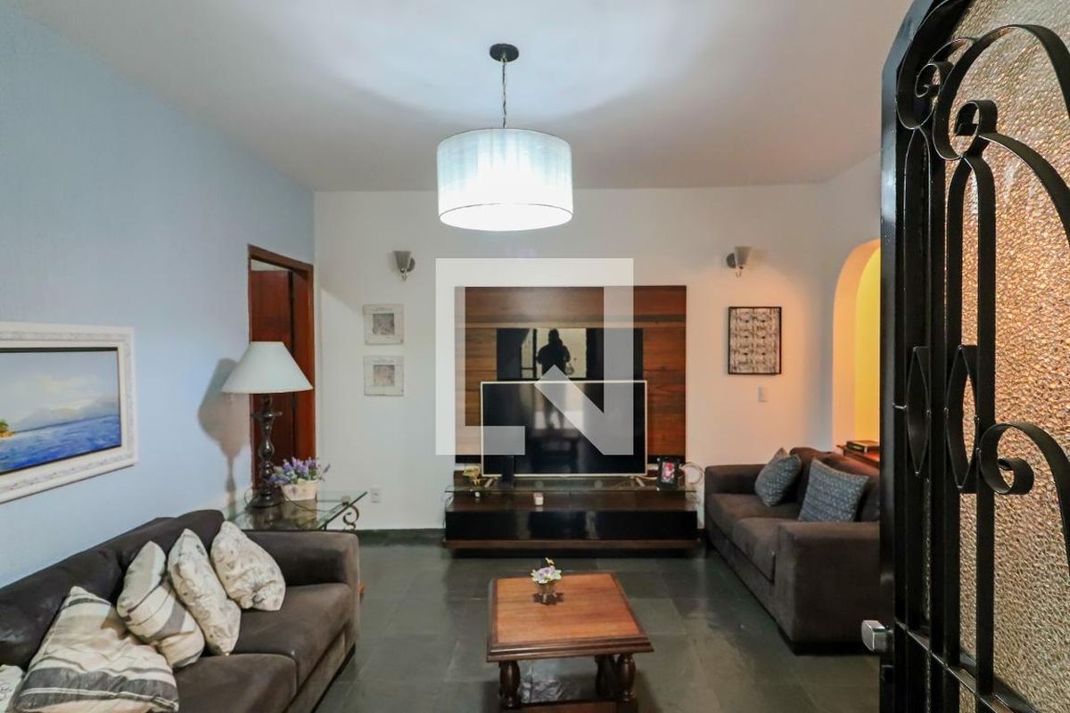 Casa, 3 quartos, 200 m² - Foto 8