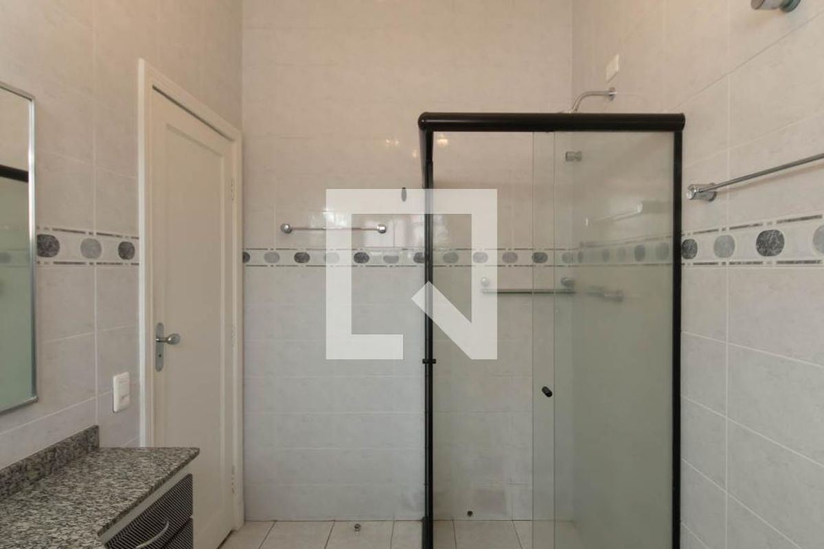 Casa, 3 quartos, 250 m² - Foto 33