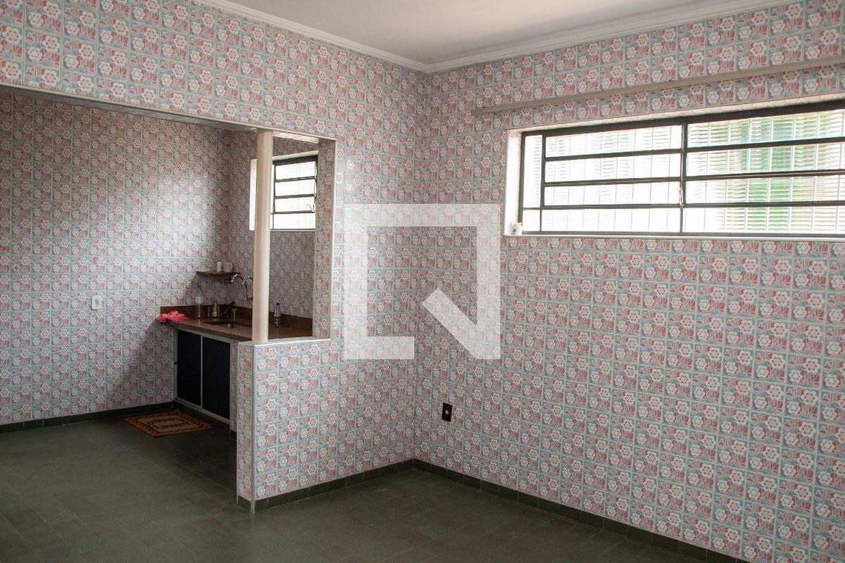 Casa à Venda - Taquaral, 3 Quartos,  140 m2 em , Campinas - sp | SoloBR