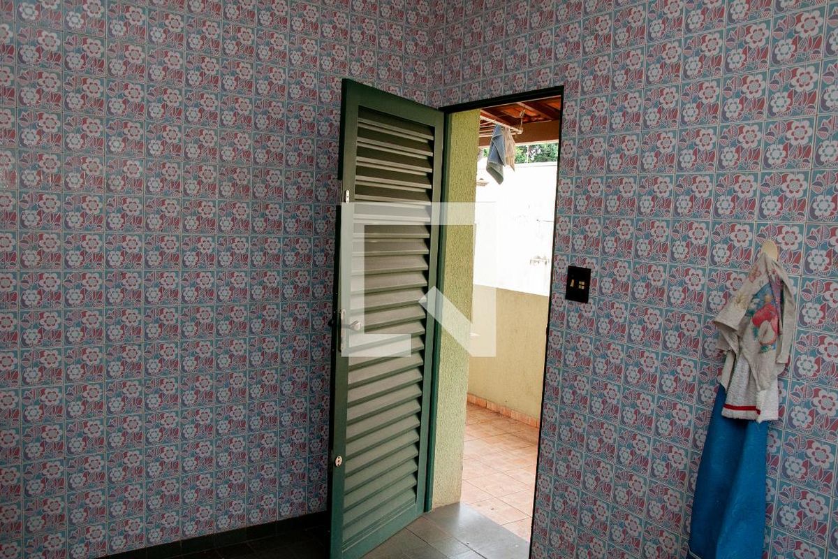 Casa à Venda - Taquaral, 3 Quartos,  140 m2 em , Campinas - sp | SoloBR