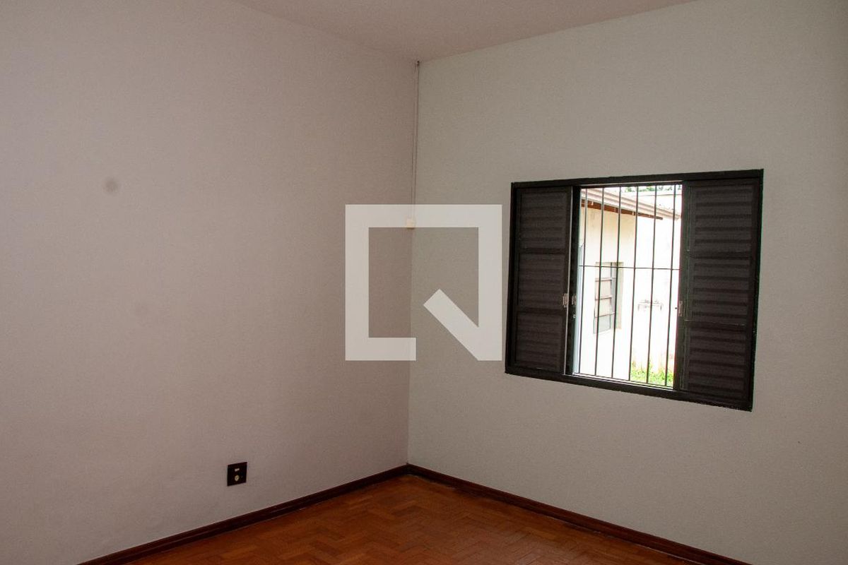 Casa à Venda - Taquaral, 3 Quartos,  140 m2 em , Campinas - sp | SoloBR
