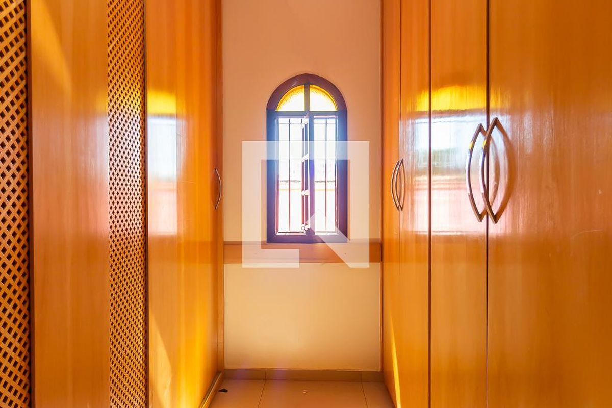 Casa, 2 quartos, 234 m² - Foto 29