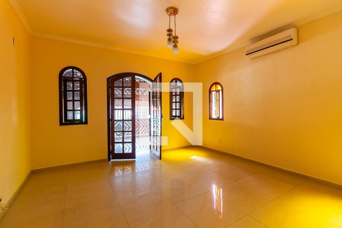 Casa, 2 quartos, 234 m² - Foto 11