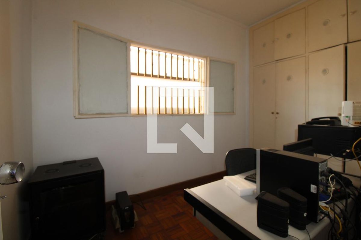 Casa à Venda - Jardim Chapadão, 4 Quartos,  412 m2 em , Campinas - sp | SoloBR