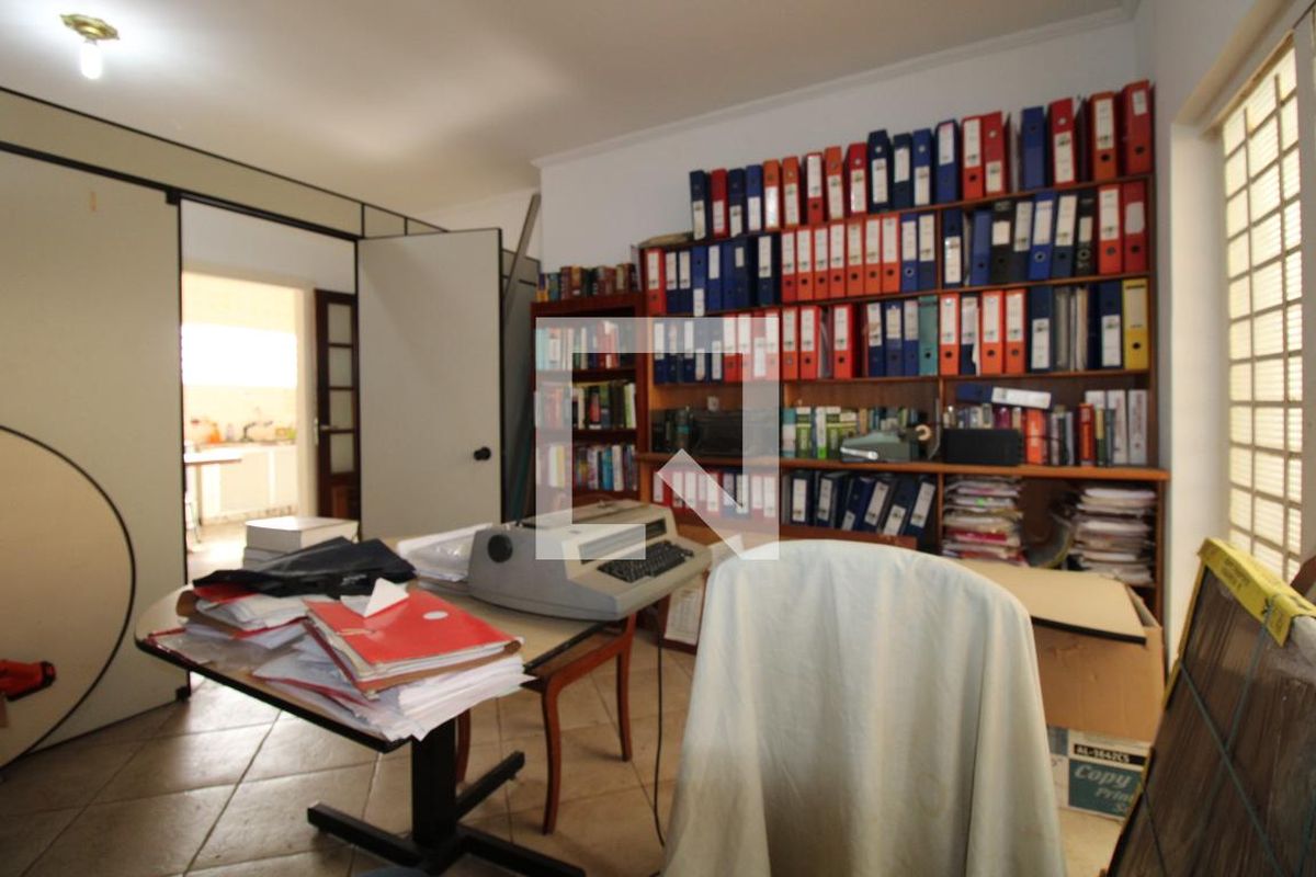 Casa à Venda - Jardim Chapadão, 4 Quartos,  412 m2 em , Campinas - sp | SoloBR