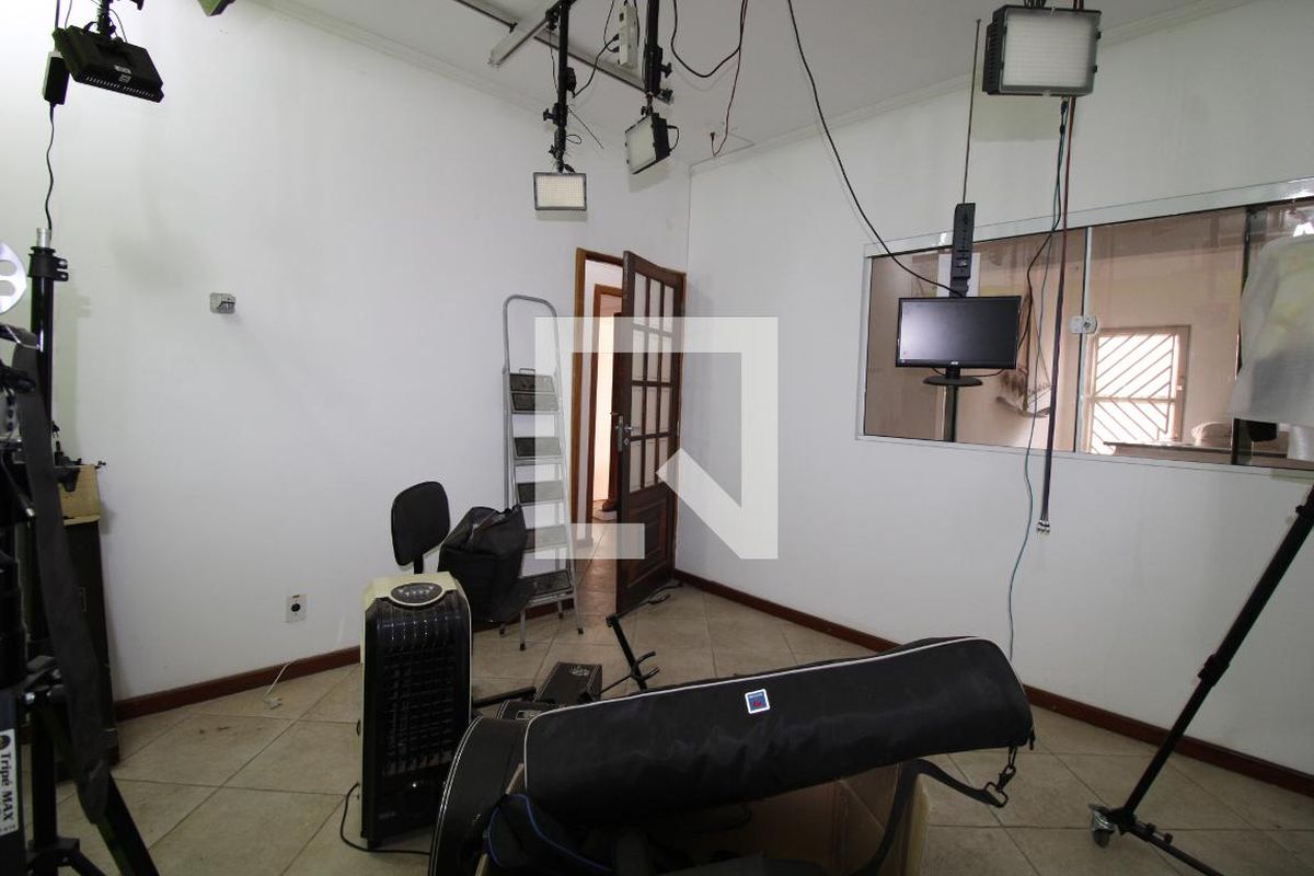 Casa à Venda - Jardim Chapadão, 4 Quartos,  412 m2 em , Campinas - sp | SoloBR