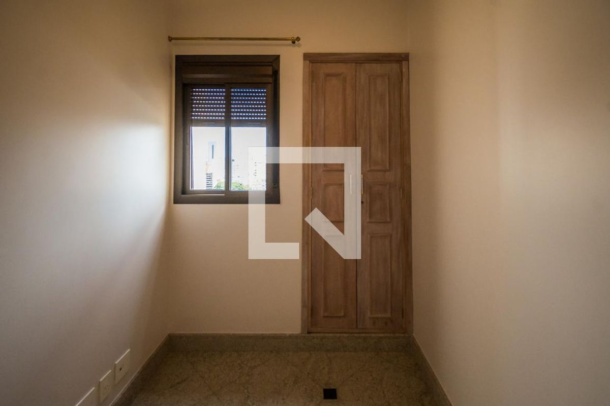 Apartamento à Venda - Cambuí, 6 Quartos,  490 m2 em , Campinas - sp | SoloBR