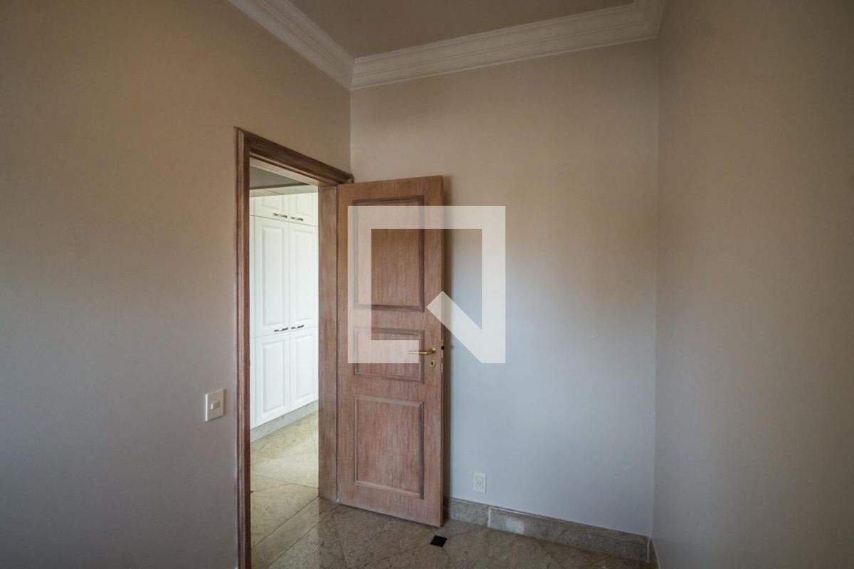 Apartamento à Venda - Cambuí, 6 Quartos,  490 m2 em , Campinas - sp | SoloBR
