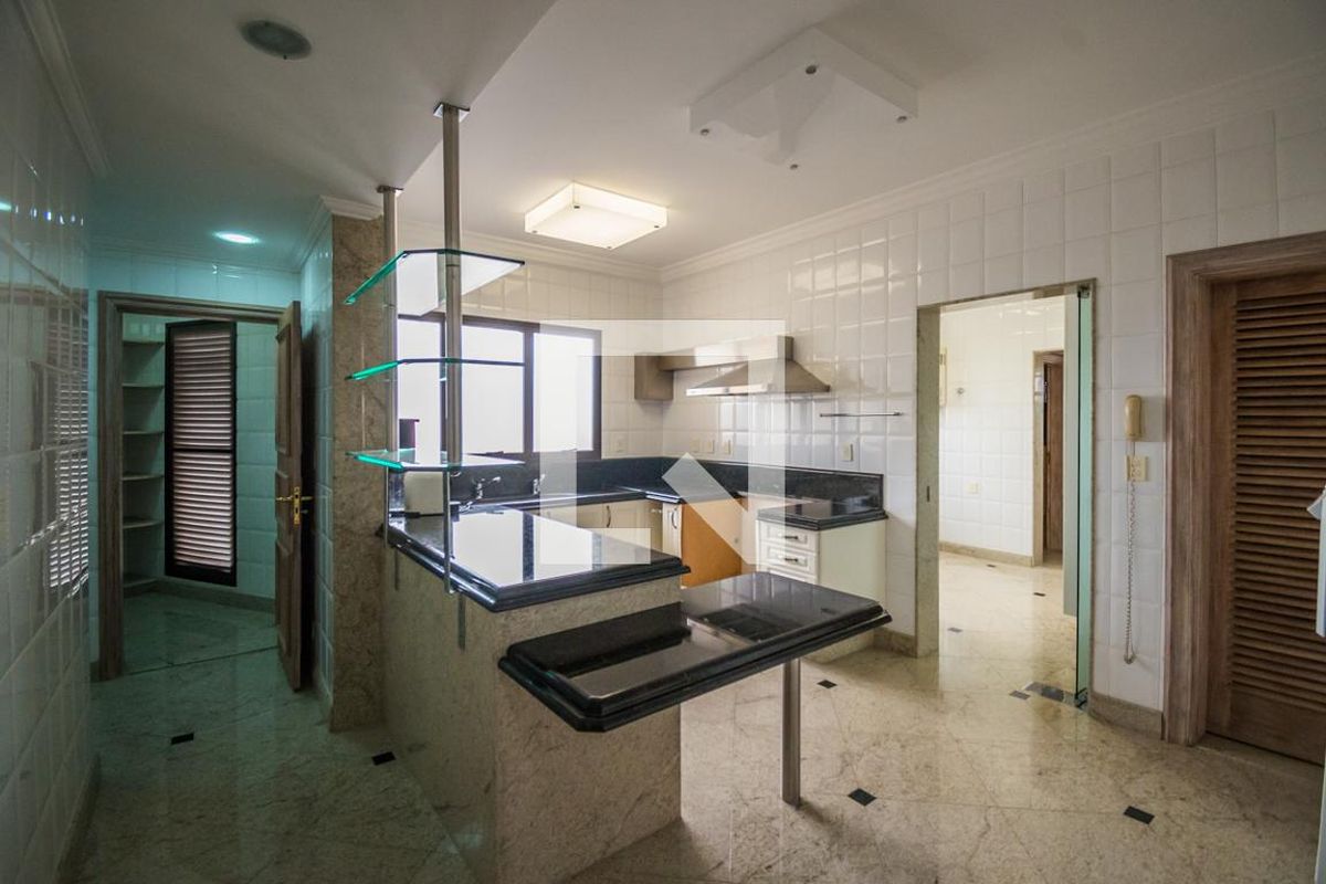 Apartamento à Venda - Cambuí, 6 Quartos,  490 m2 em , Campinas - sp | SoloBR