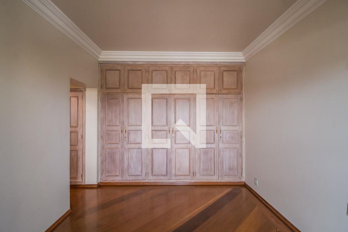 Apartamento à Venda - Cambuí, 6 Quartos,  490 m2 em , Campinas - sp | SoloBR
