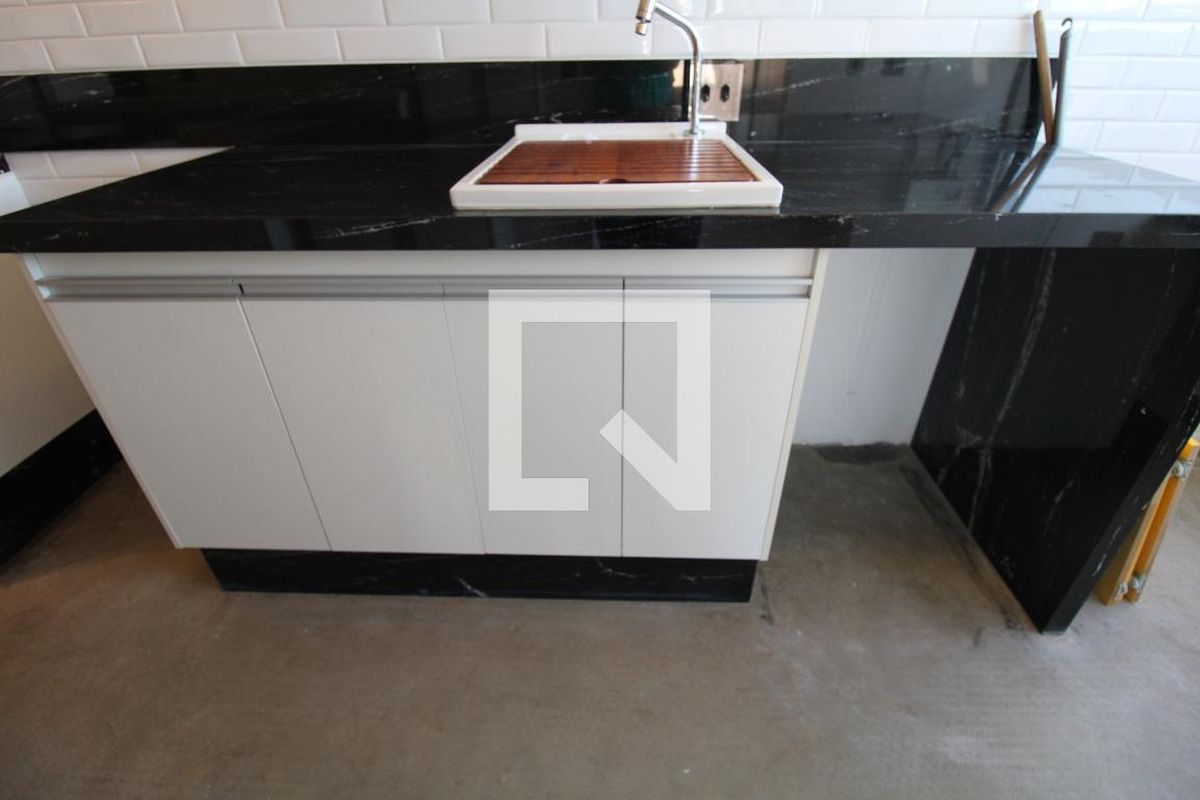 Apartamento à Venda - Cambuí, 1 Quarto,  70 m2 em , Campinas - sp | SoloBR