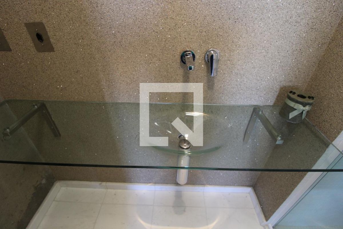 Apartamento à Venda - Cambuí, 1 Quarto,  70 m2 em , Campinas - sp | SoloBR