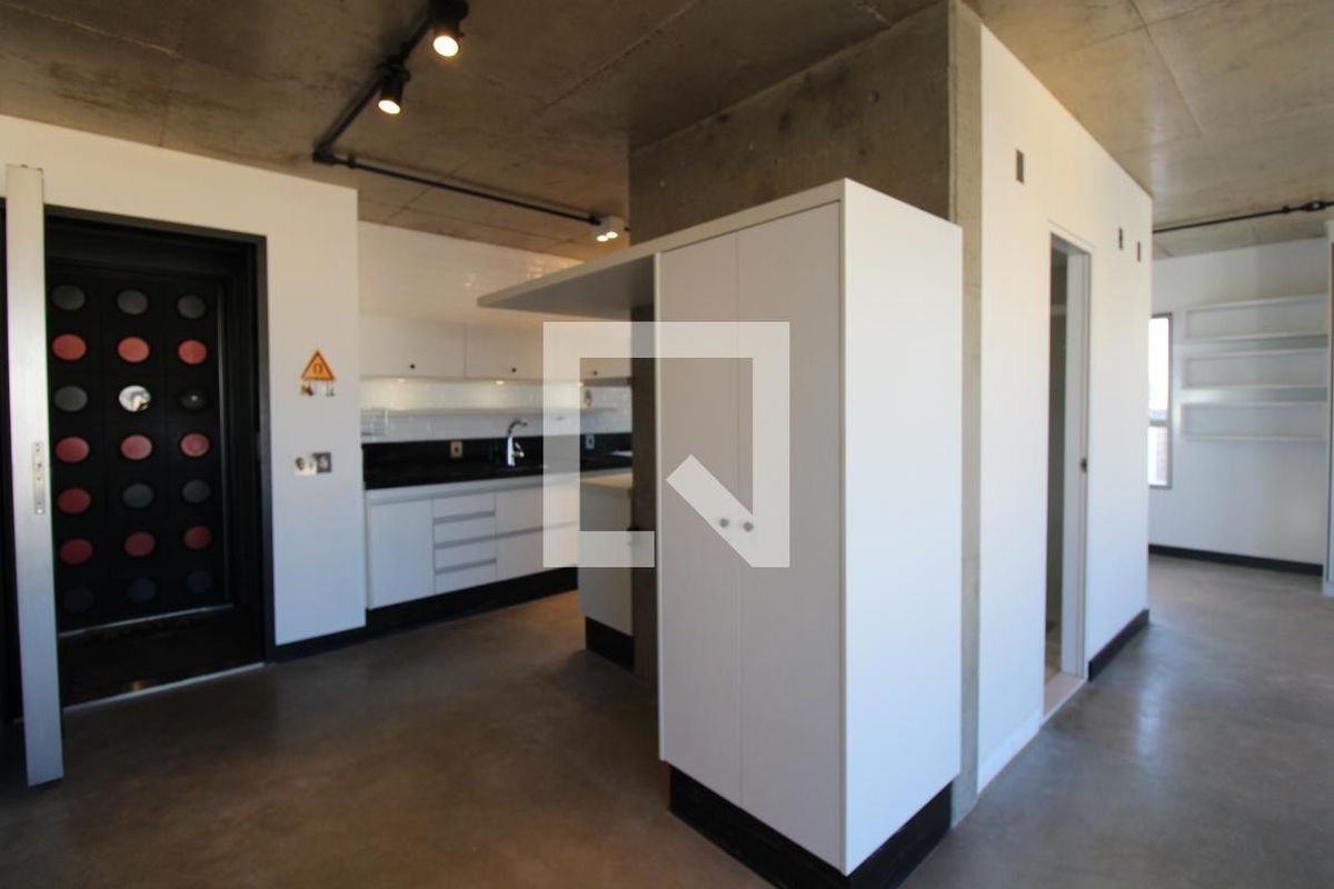 Apartamento à Venda - Cambuí, 1 Quarto,  70 m2 em , Campinas - sp | SoloBR
