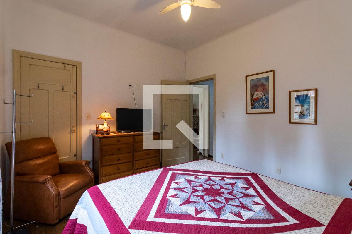 Casa, 5 quartos, 220 m² - Foto 35