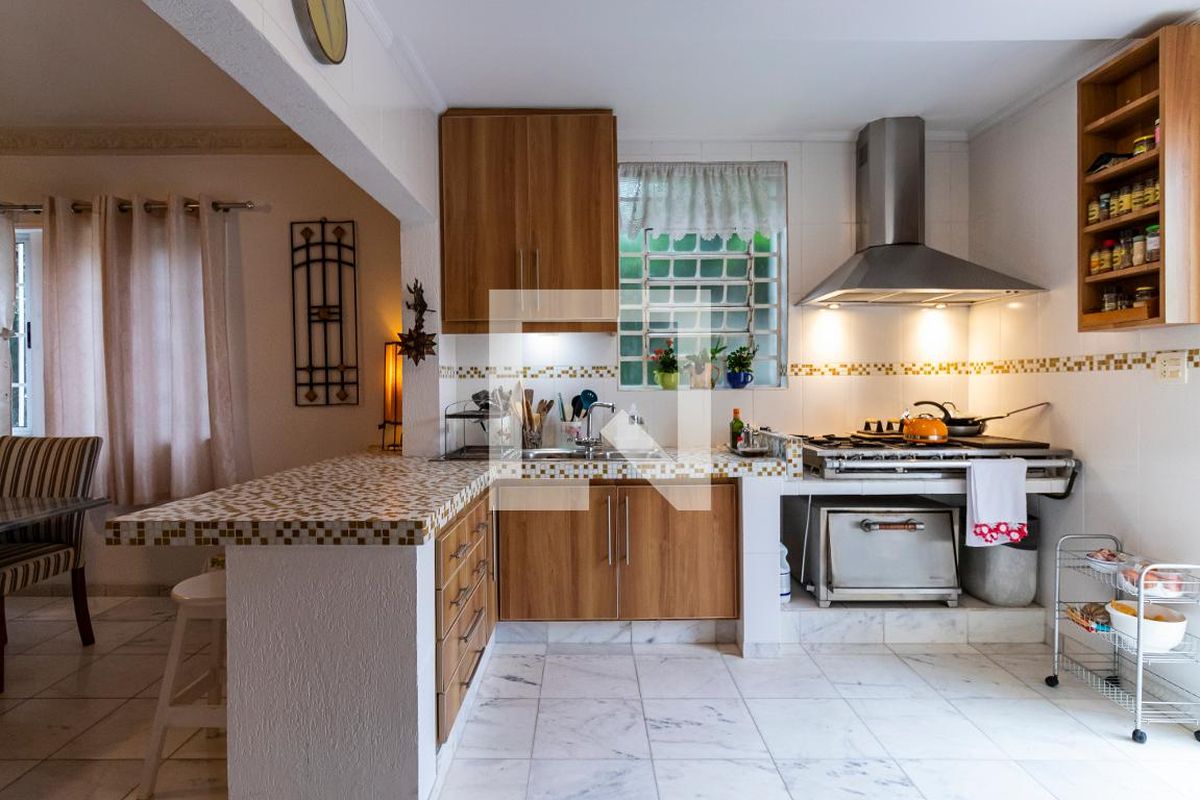 Casa, 5 quartos, 220 m² - Foto 20