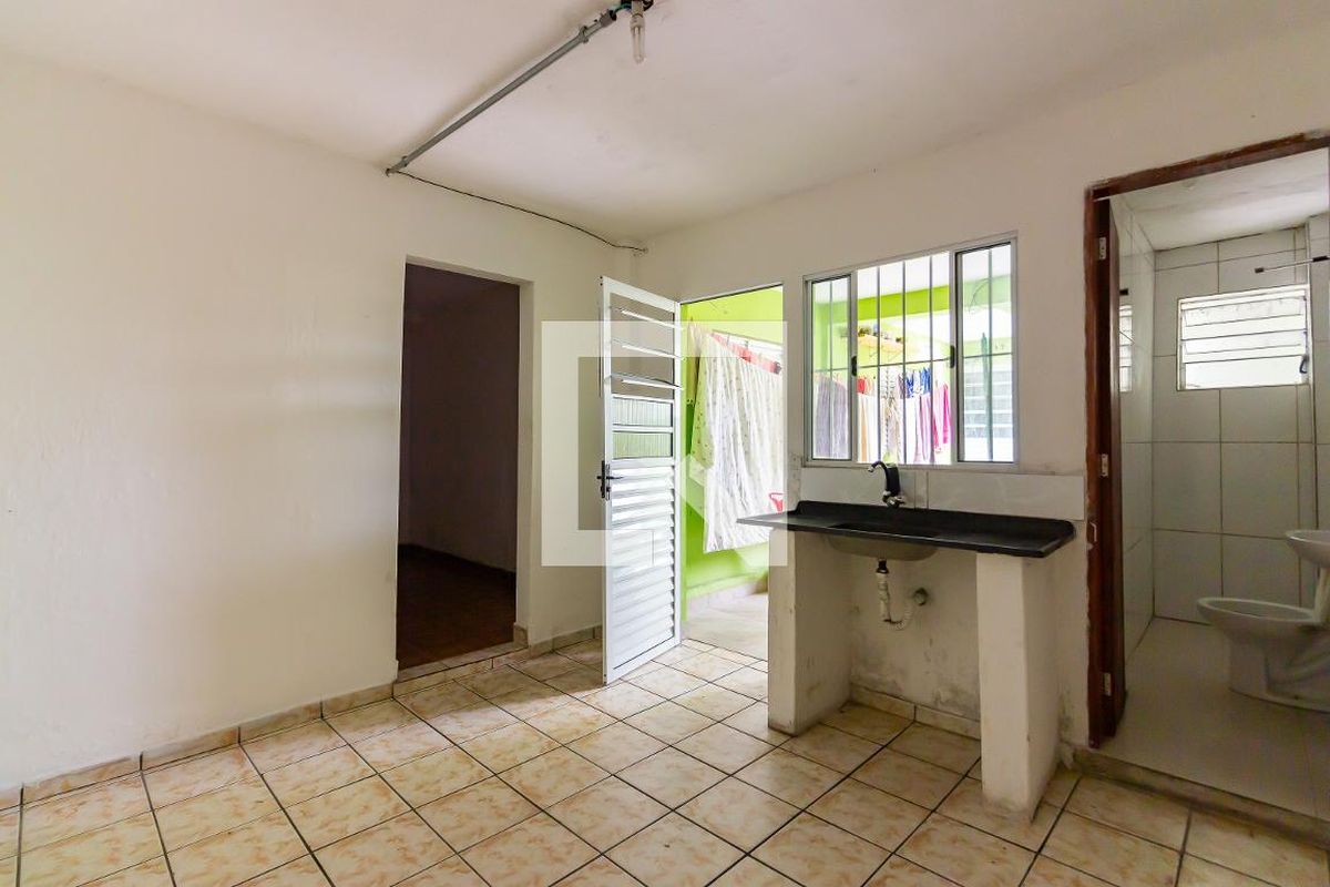 Casa, 1 quarto, 240 m² - Foto 11