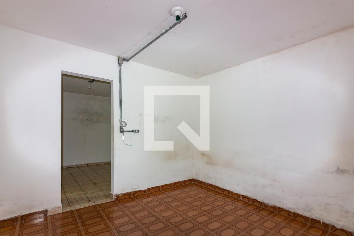 Casa, 1 quarto, 240 m² - Foto 4