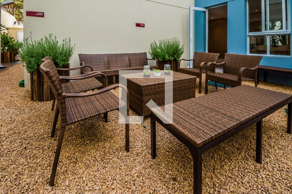 Apartamento à Venda - Bosque, 1 Quarto,  43 m2 em , Campinas - sp | SoloBR