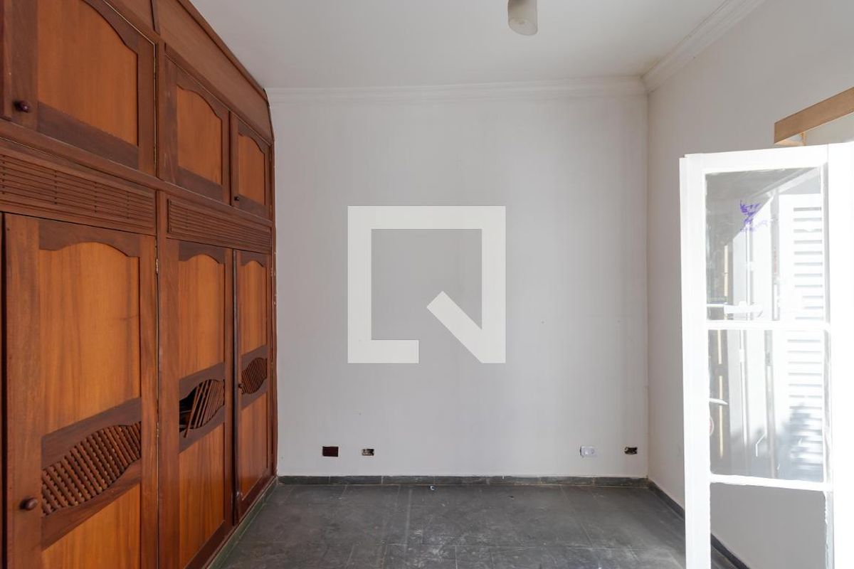 Casa à Venda - Centro, 3 Quartos,  300 m2 em , Campinas - sp | SoloBR