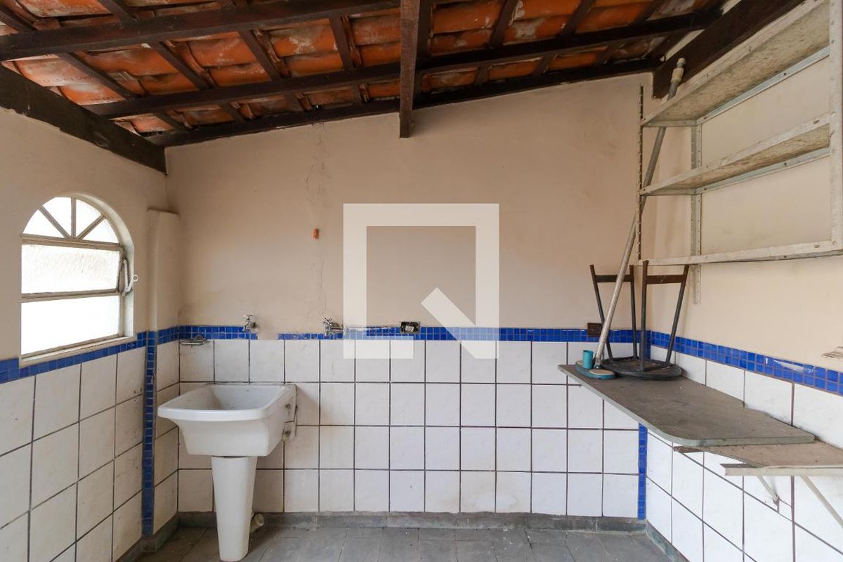 Casa à Venda - Centro, 3 Quartos,  300 m2 em , Campinas - sp | SoloBR
