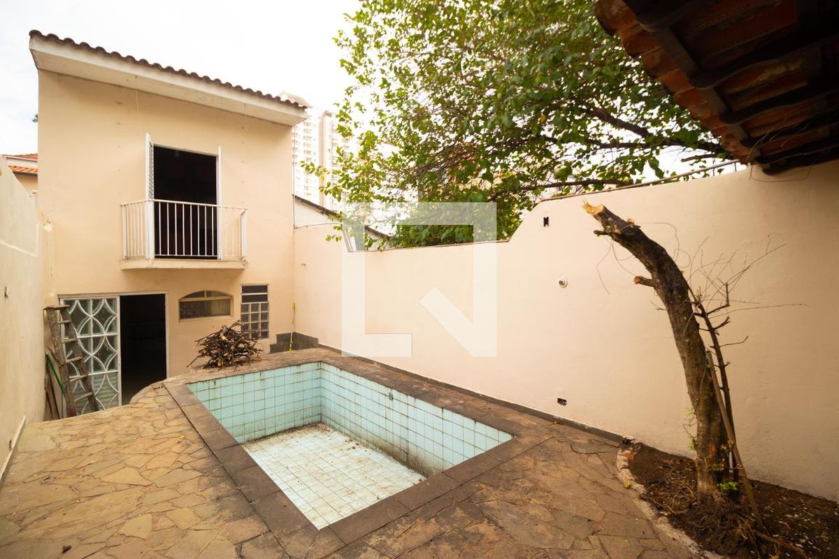 Casa à Venda - Centro, 3 Quartos,  300 m2 em , Campinas - sp | SoloBR