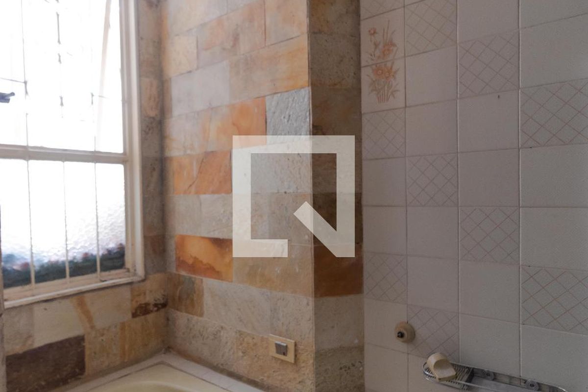 Casa à Venda - Centro, 3 Quartos,  300 m2 em , Campinas - sp | SoloBR