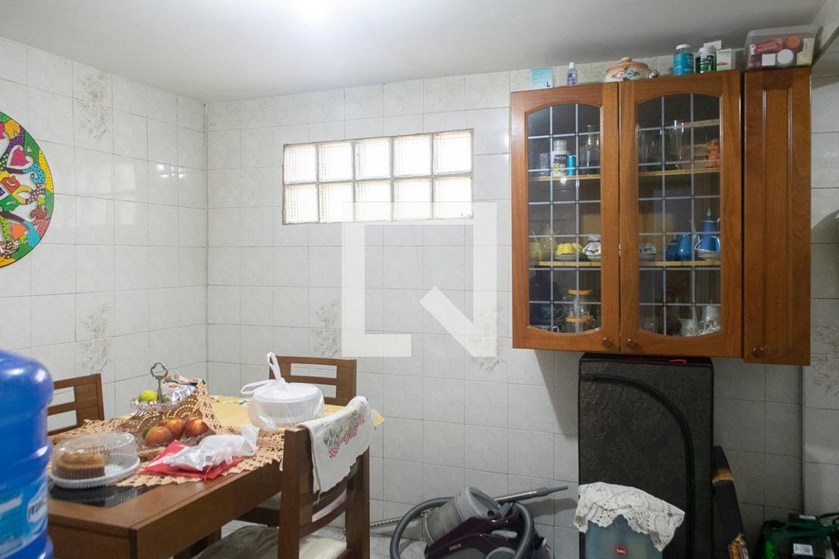 Casa, 3 quartos, 240 m² - Foto 32