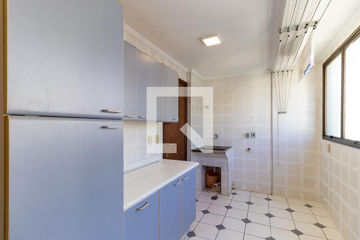 Apartamento à Venda - Centro, 3 Quartos,  220 m2 em , Campinas - sp | SoloBR