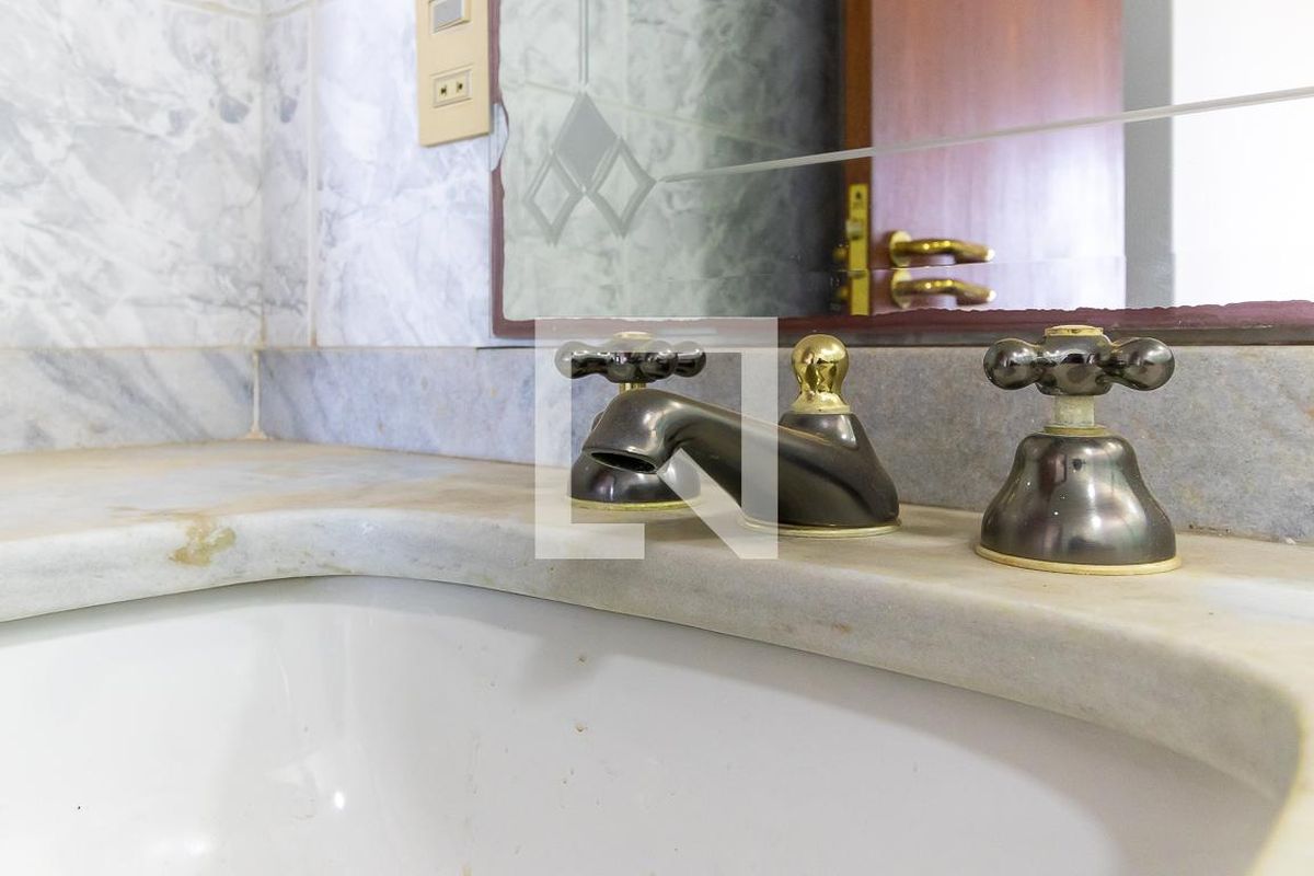 Apartamento à Venda - Centro, 3 Quartos,  220 m2 em , Campinas - sp | SoloBR