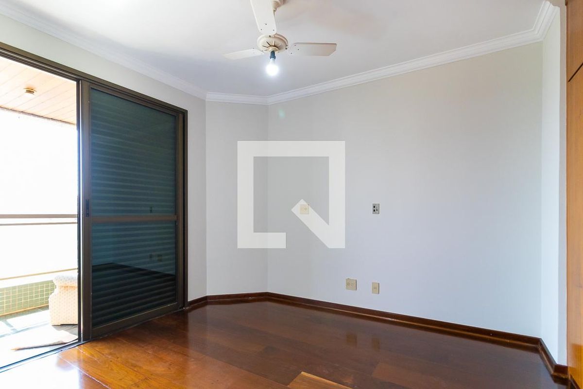 Apartamento à Venda - Centro, 3 Quartos,  220 m2 em , Campinas - sp | SoloBR