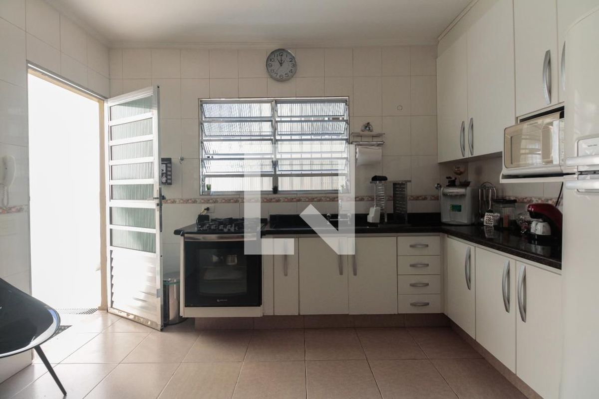 Casa, 3 quartos, 200 m² - Foto 49