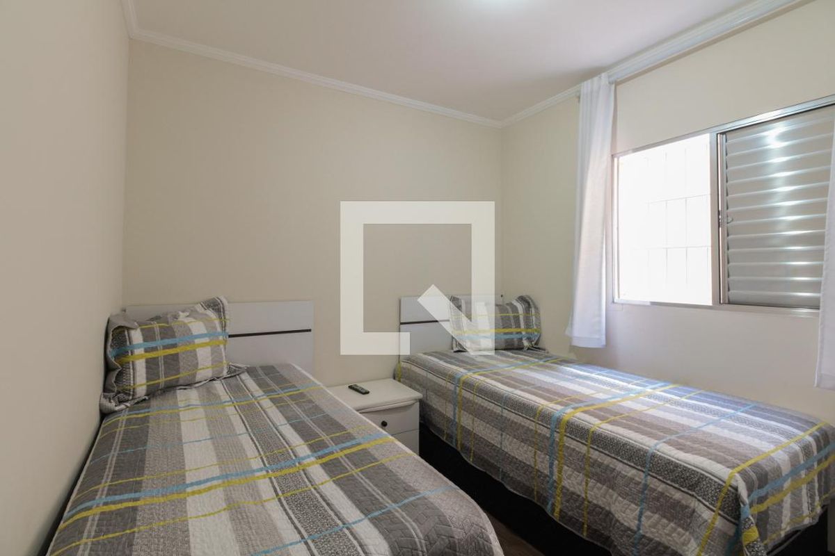 Casa, 3 quartos, 200 m² - Foto 13