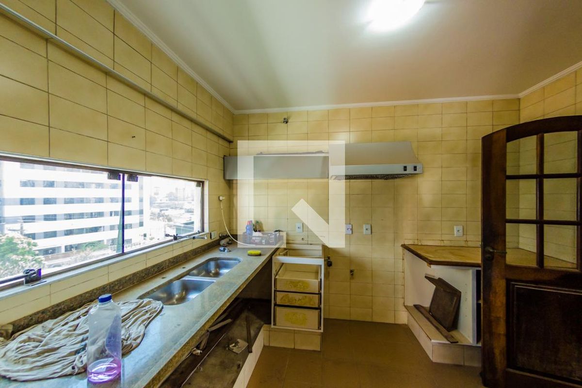 Apartamento à Venda - Cambuí, 4 Quartos,  150 m2 em , Campinas - sp | SoloBR