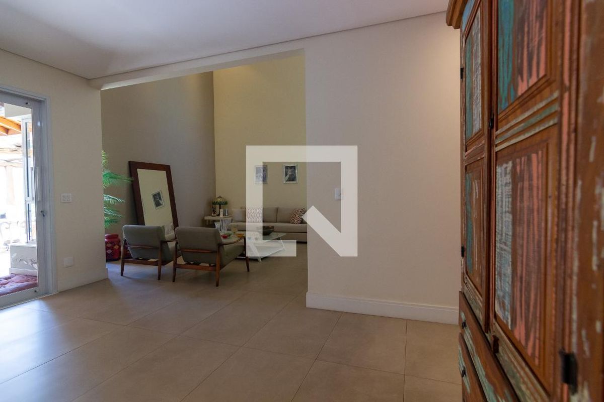 Casa à Venda - Swiss Park, 5 Quartos,  412 m2 em , Campinas - sp | SoloBR