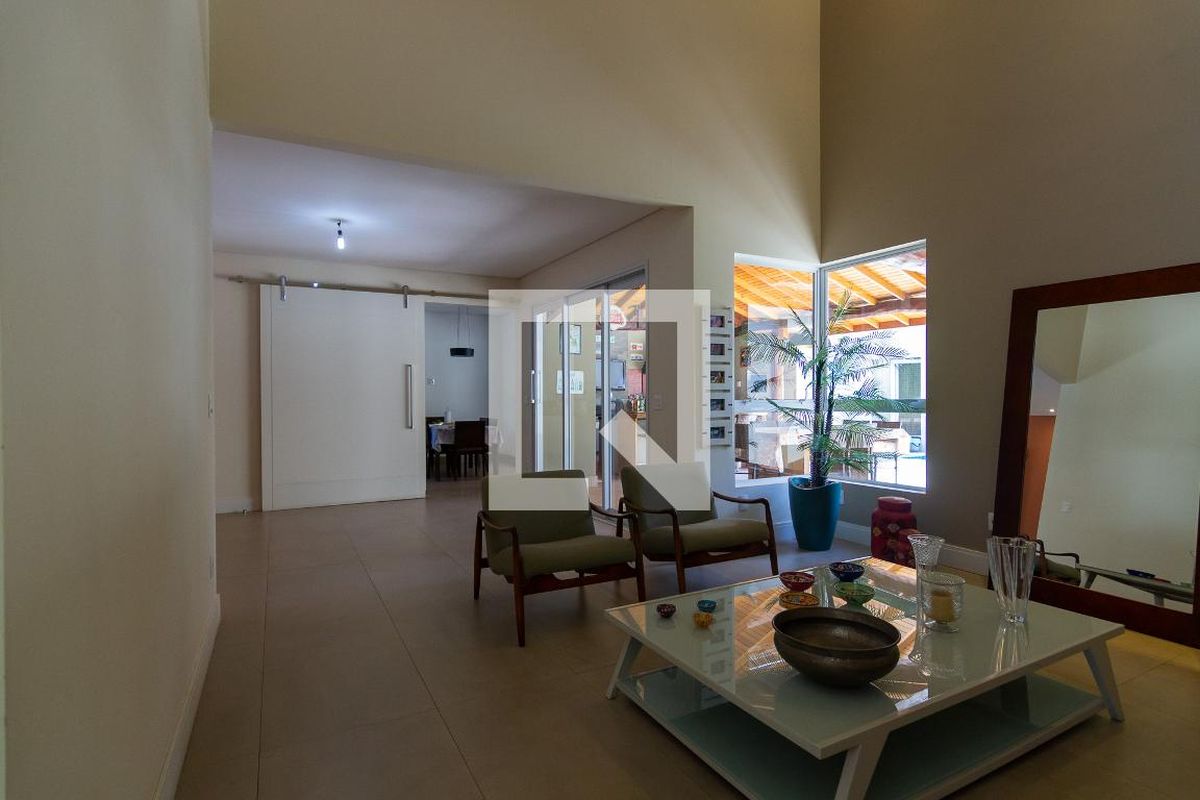 Casa à Venda - Swiss Park, 5 Quartos,  412 m2 em , Campinas - sp | SoloBR