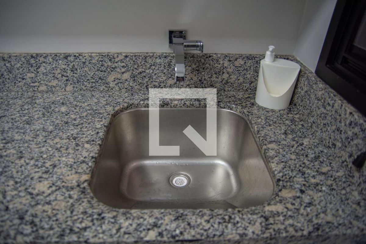 Casa à Venda - Swiss Park, 2 Quartos,  190 m2 em , Campinas - sp | SoloBR