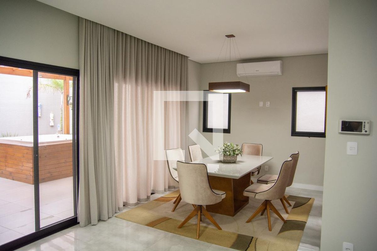 Casa à Venda - Swiss Park, 2 Quartos,  190 m2 em , Campinas - sp | SoloBR