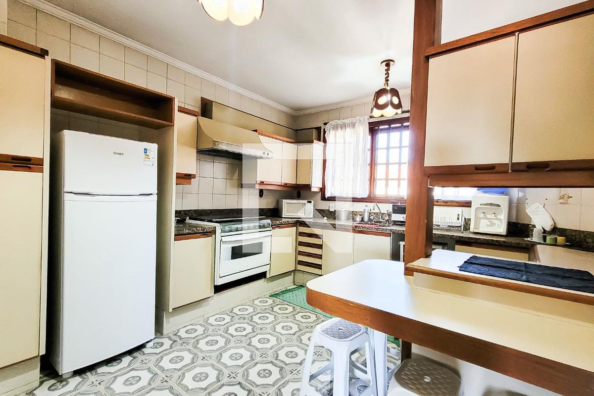 Casa à Venda - Jardim Flamboyant, 4 Quartos,  498 m2 em , Campinas - sp | SoloBR
