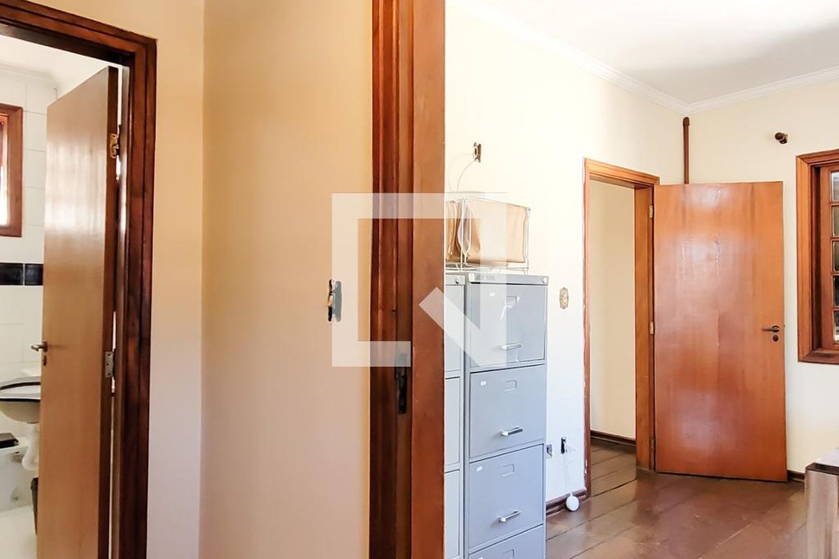 Casa à Venda - Jardim Flamboyant, 4 Quartos,  498 m2 em , Campinas - sp | SoloBR