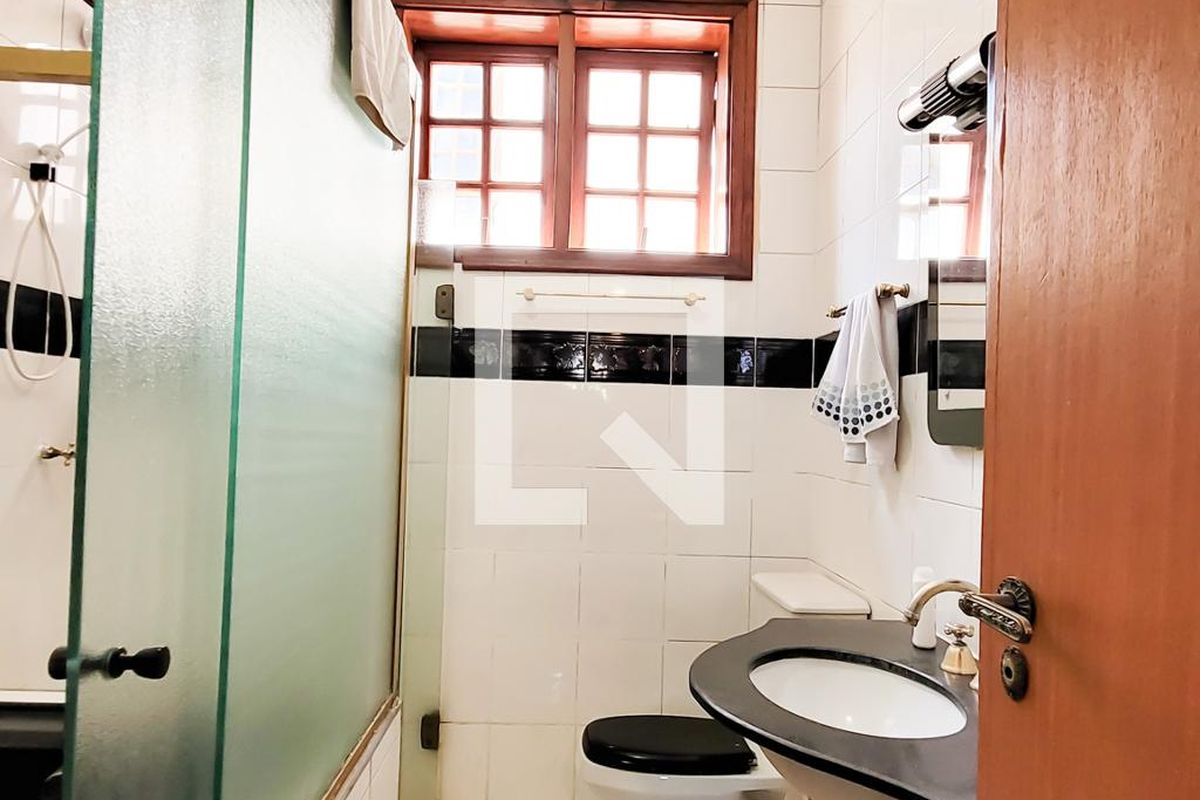 Casa à Venda - Jardim Flamboyant, 4 Quartos,  498 m2 em , Campinas - sp | SoloBR