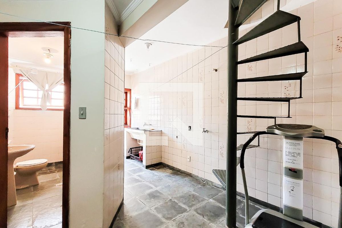 Casa à Venda - Jardim Flamboyant, 4 Quartos,  498 m2 em , Campinas - sp | SoloBR