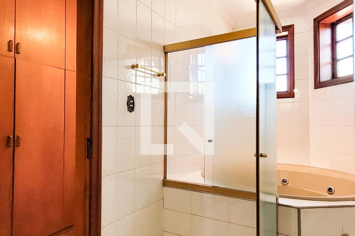 Casa à Venda - Jardim Flamboyant, 4 Quartos,  498 m2 em , Campinas - sp | SoloBR