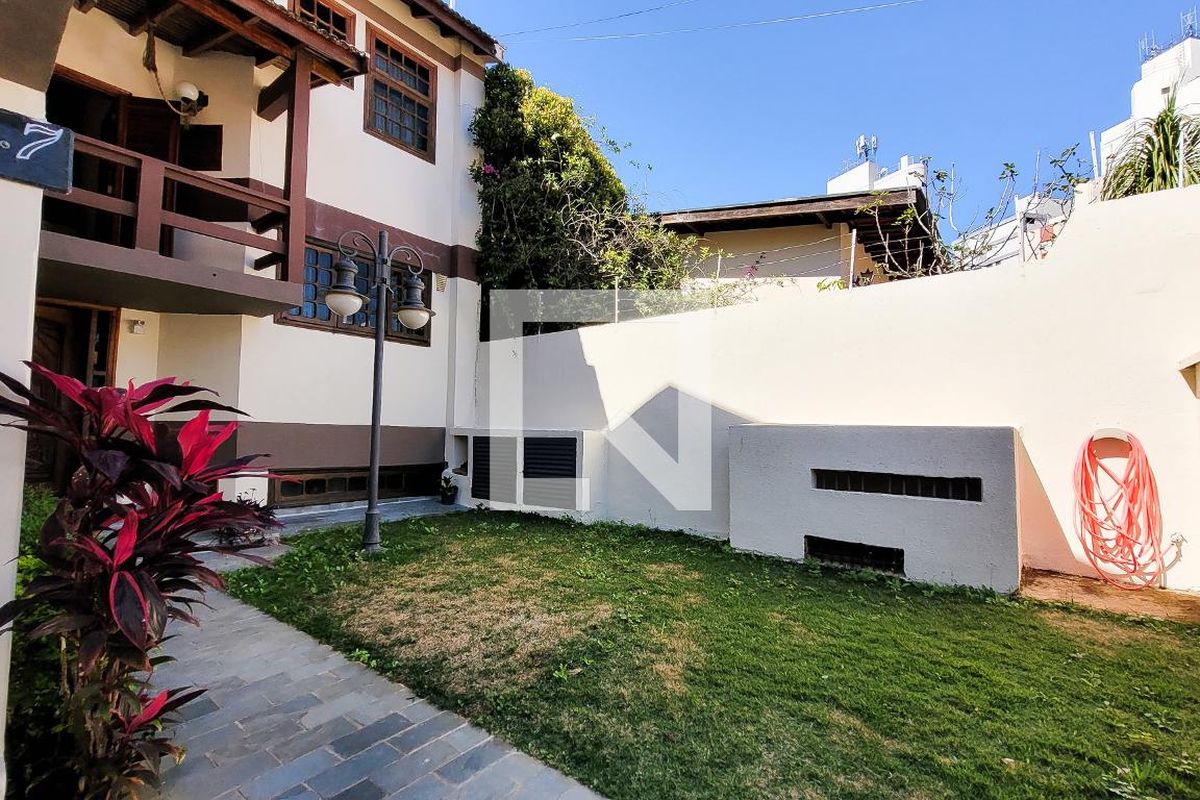 Casa à Venda - Jardim Flamboyant, 4 Quartos,  498 m2 em , Campinas - sp | SoloBR