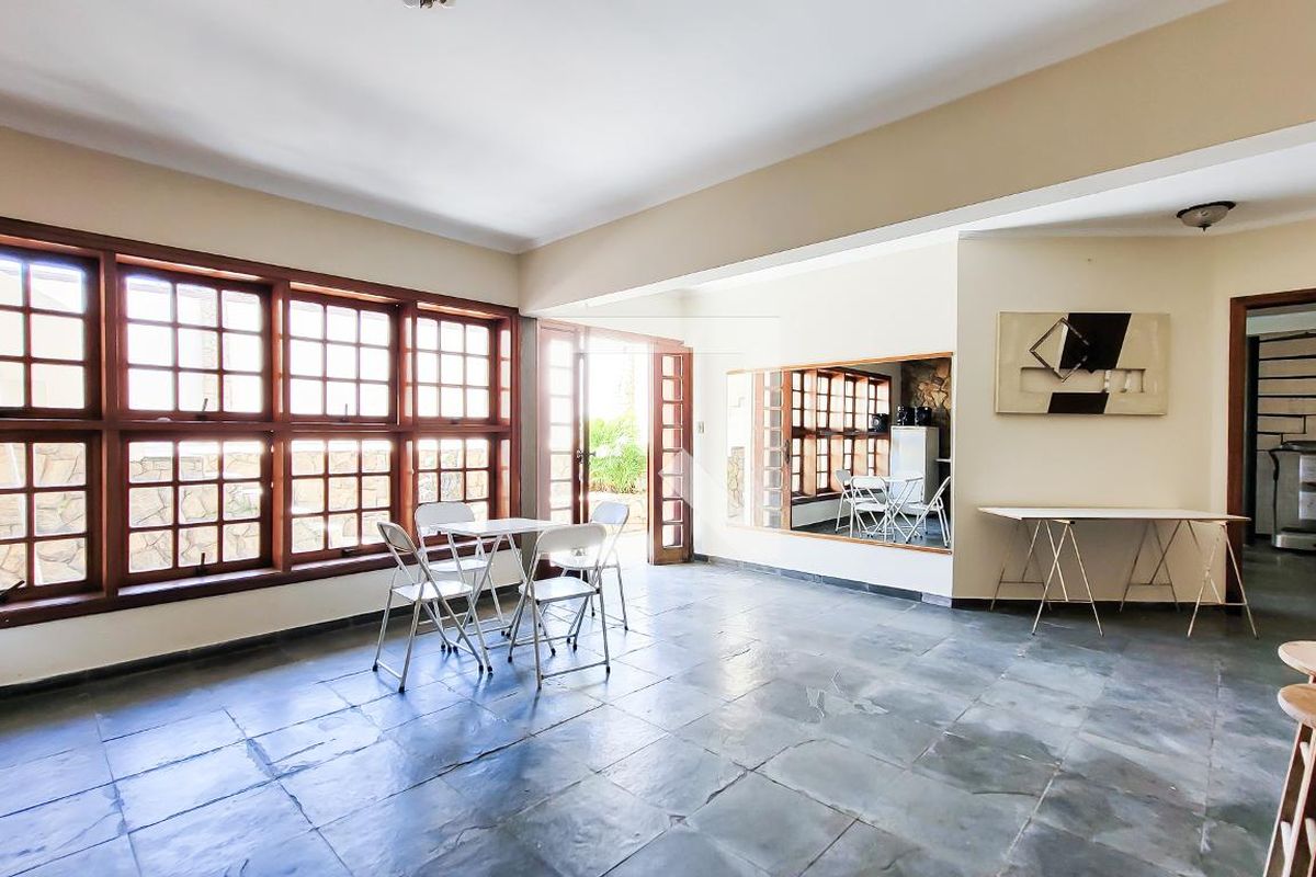 Casa à Venda - Jardim Flamboyant, 4 Quartos,  498 m2 em , Campinas - sp | SoloBR
