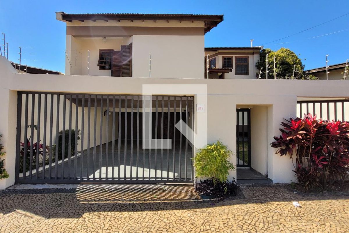Casa à Venda - Jardim Flamboyant, 4 Quartos,  498 m2 em , Campinas - sp | SoloBR