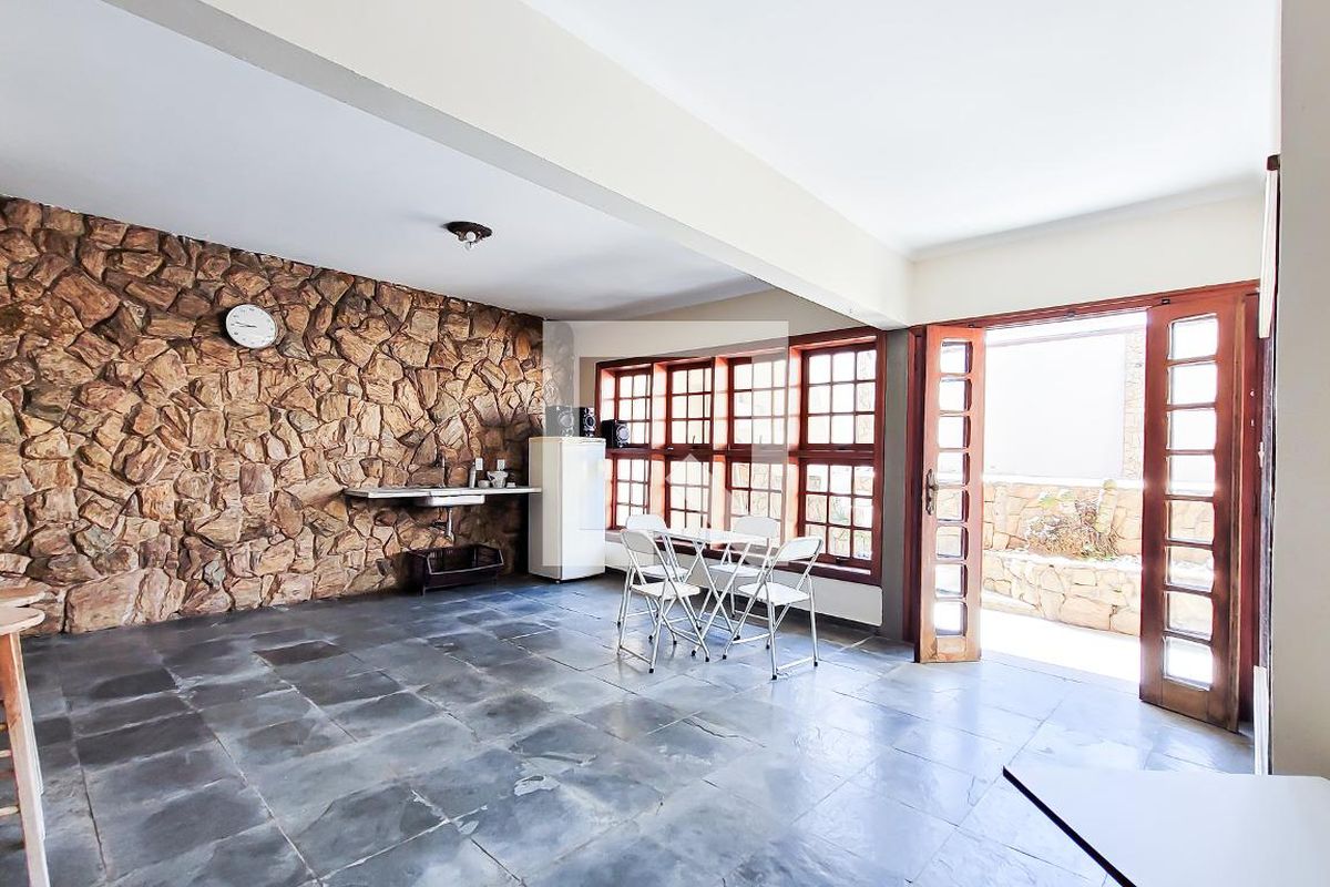 Casa à Venda - Jardim Flamboyant, 4 Quartos,  498 m2 em , Campinas - sp | SoloBR