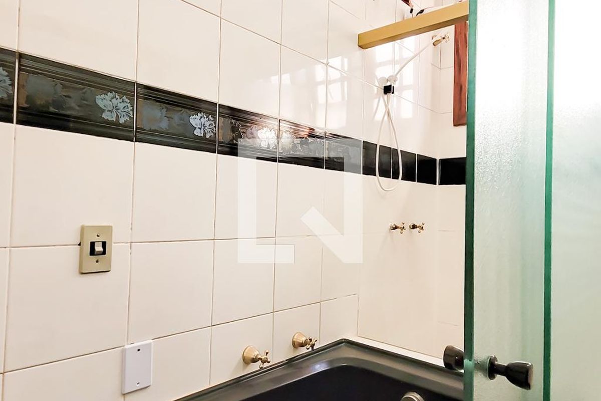 Casa à Venda - Jardim Flamboyant, 4 Quartos,  498 m2 em , Campinas - sp | SoloBR