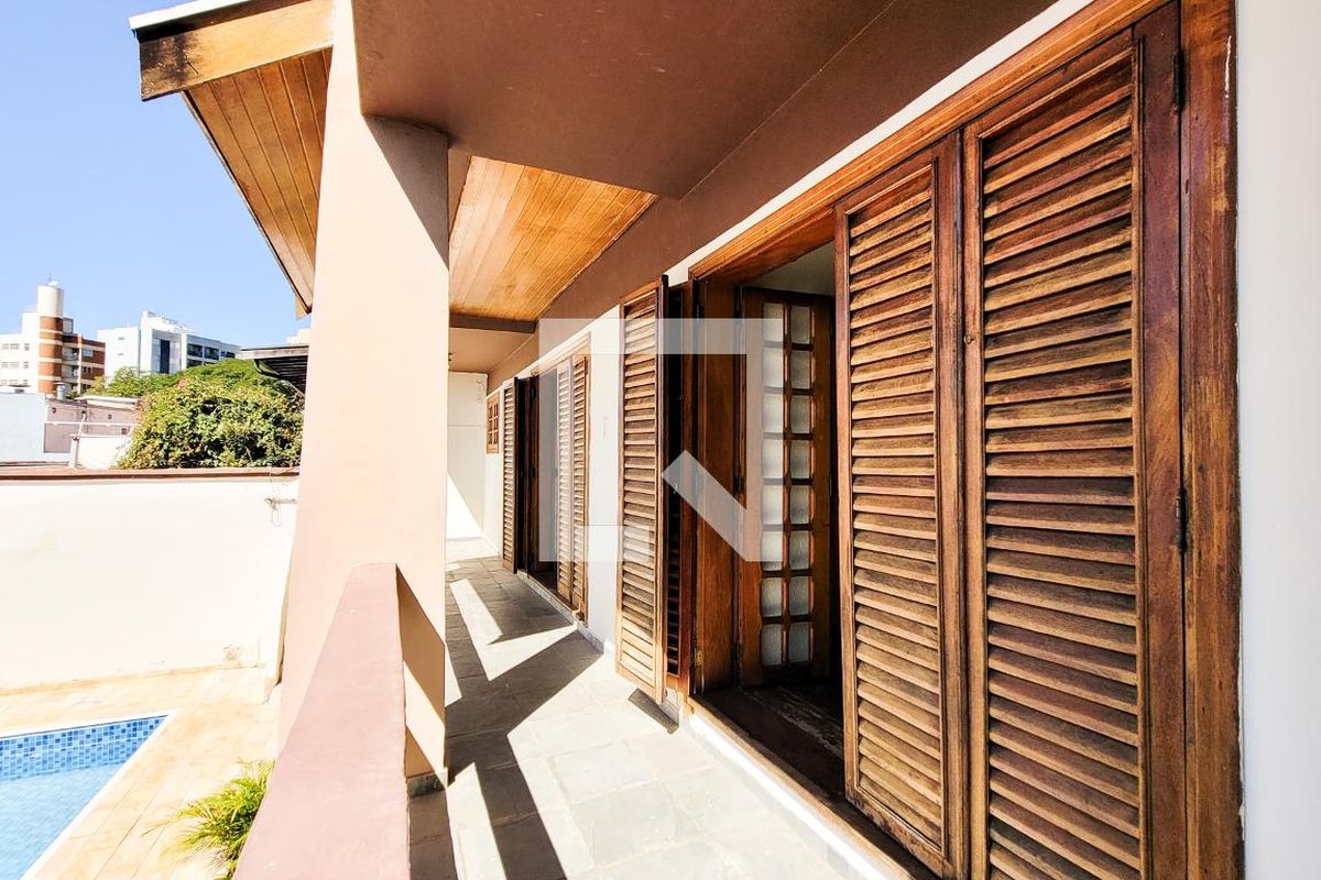 Casa à Venda - Jardim Flamboyant, 4 Quartos,  498 m2 em , Campinas - sp | SoloBR